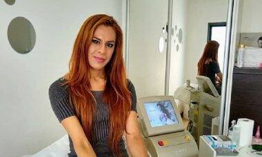 Diana Zurco se torna a primeira âncora trans de telejornal da Argentina