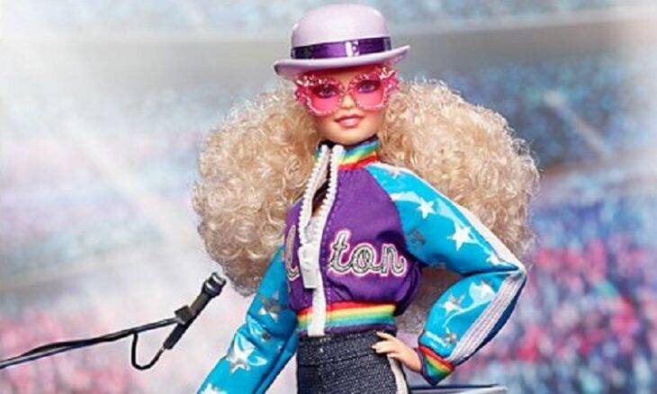 Elton John ganha homenagem em forma de boneca Barbie