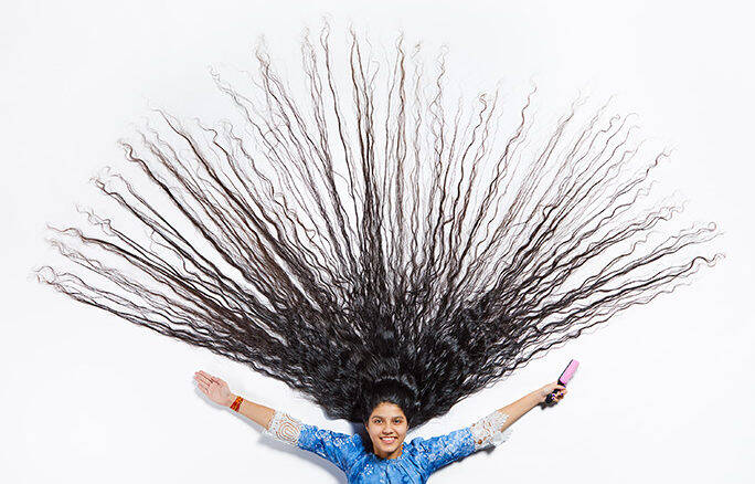 Adolescente indiana quebra pela terceira vez recorde de cabelo mais longo