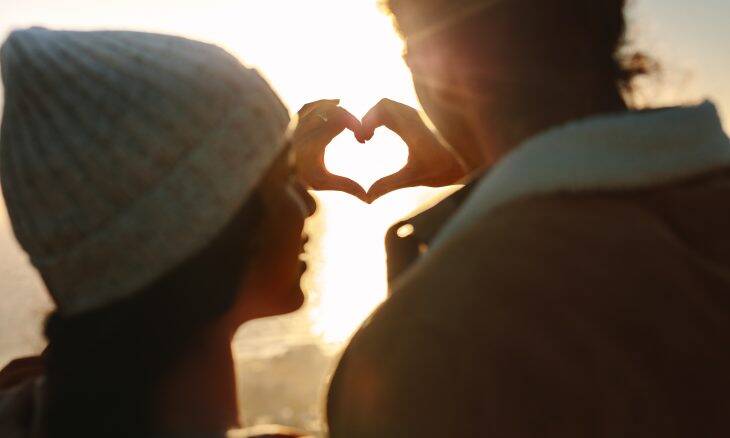 Chance de encontrar o amor verdadeiro é maior entre os 24 e 35 anos, aponta estudo