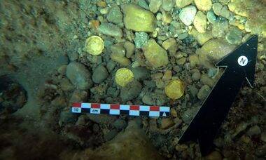Mergulhadores acham tesouro em moedas romanas no litoral da Espanha