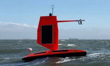 Drone marítimo mostra como é um furação visto de dentro